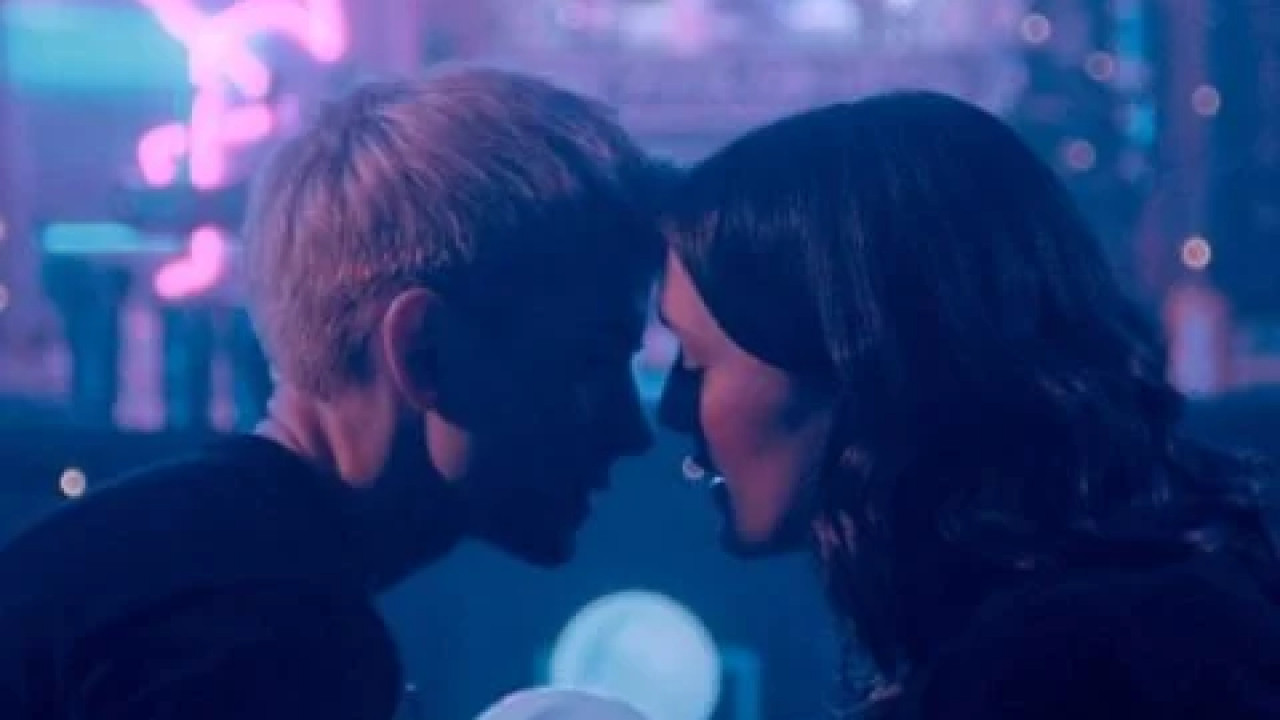 Feel Good الموسم الاول الحلقة 5